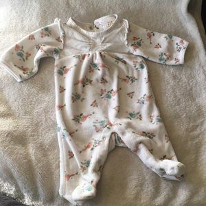 Newborn jammies with birds and floral design